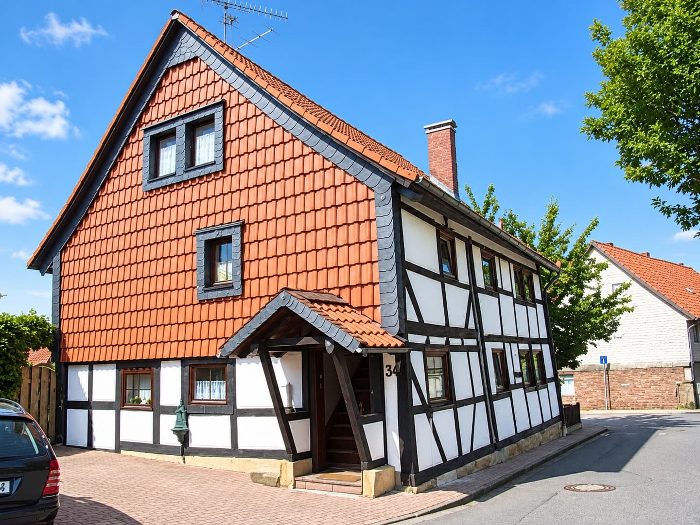 Provisionsfrei - Charmantes Fachwerkhaus mit Einliegerwohnung, Garten und Garage in Weddingen