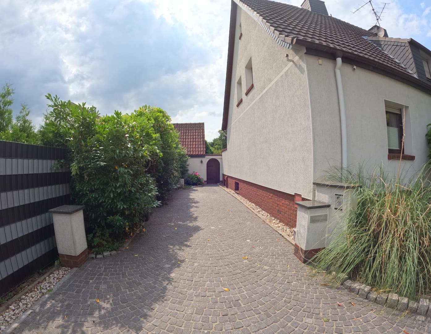Gepflegte Doppelhaushälfte in Duisburg-Bergheim