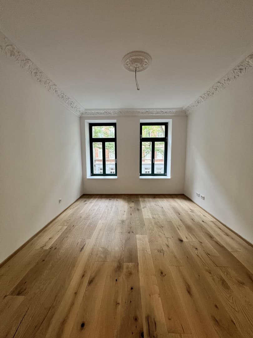 Erstbezug nach hochwertiger Sanierung mit Balkon u. Stellplatz