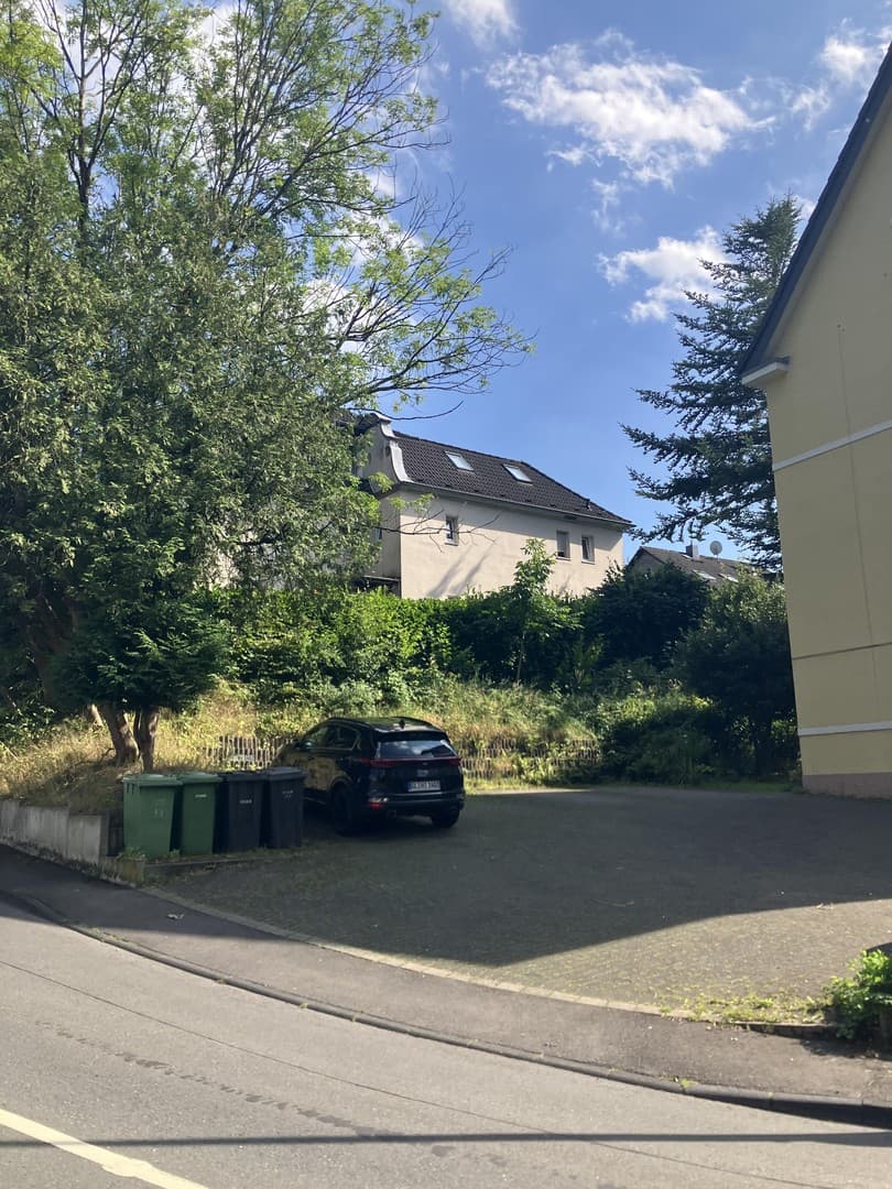 Renovierte 3-Zimmer-Wohnung mit Keller und Stellplatz in Burscheid