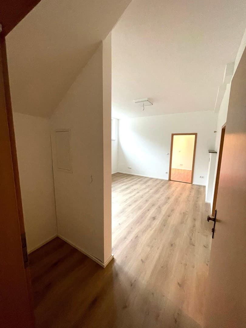 Helle moderne 2 Zimmer Wohnung