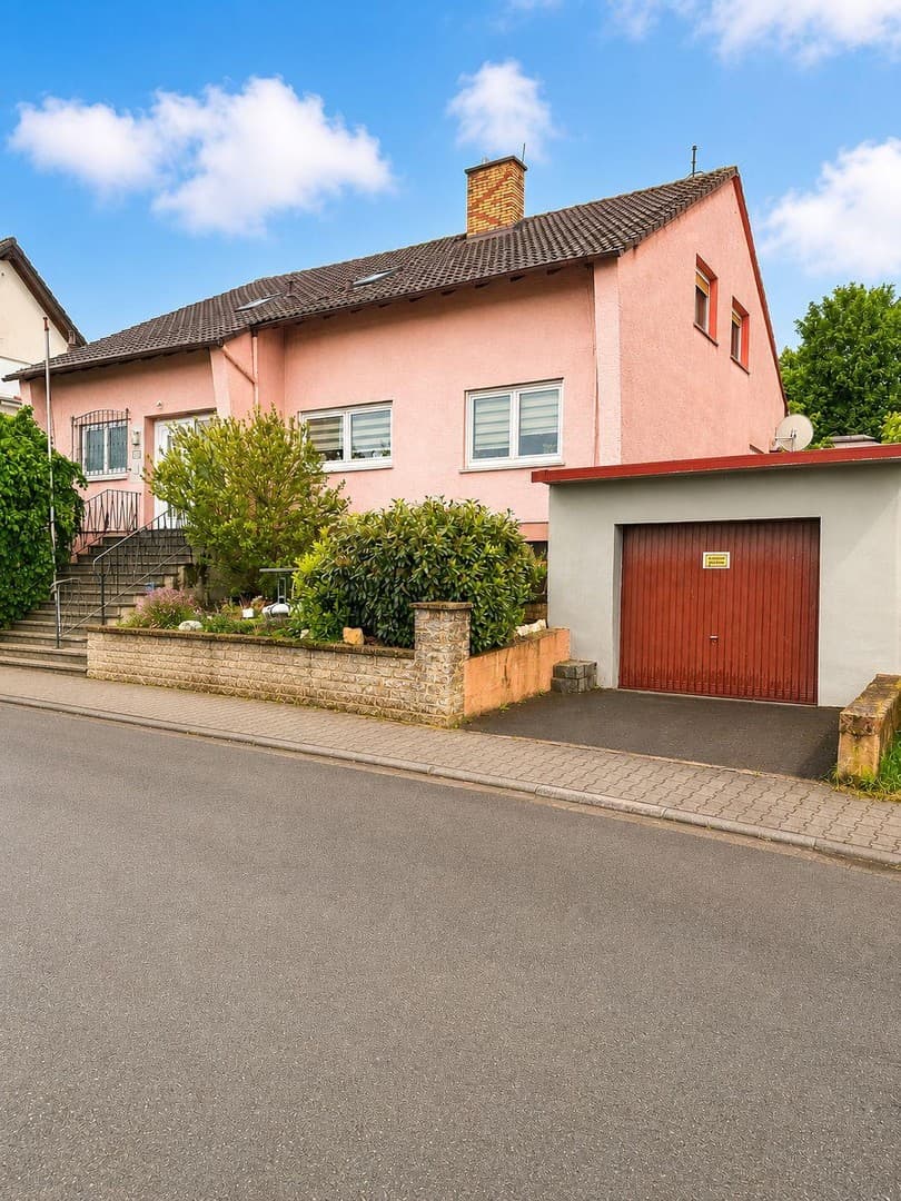 Provisionsfrei! Großzügiges Ein-/Zweifamilienhaus mit Garage & Garten in Klein-Umstadt