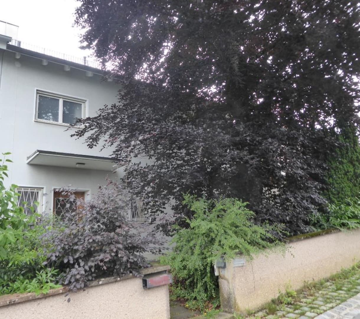 Bester Alpenblick im ruhigen Oberbeuren: 216 m² Doppelhaushälfte mit großem Südgarten & Kamin