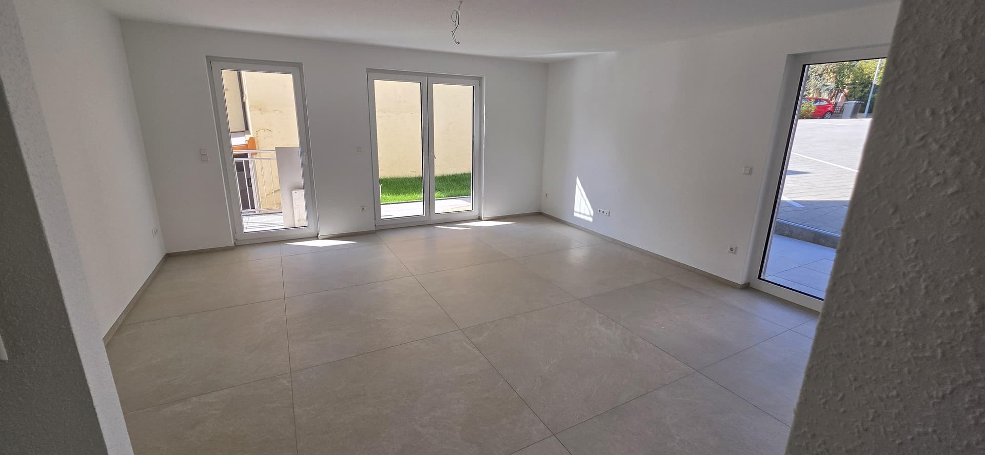 Große 4-Zimmer-Neubauwohnung in Ingersheim mit Garten