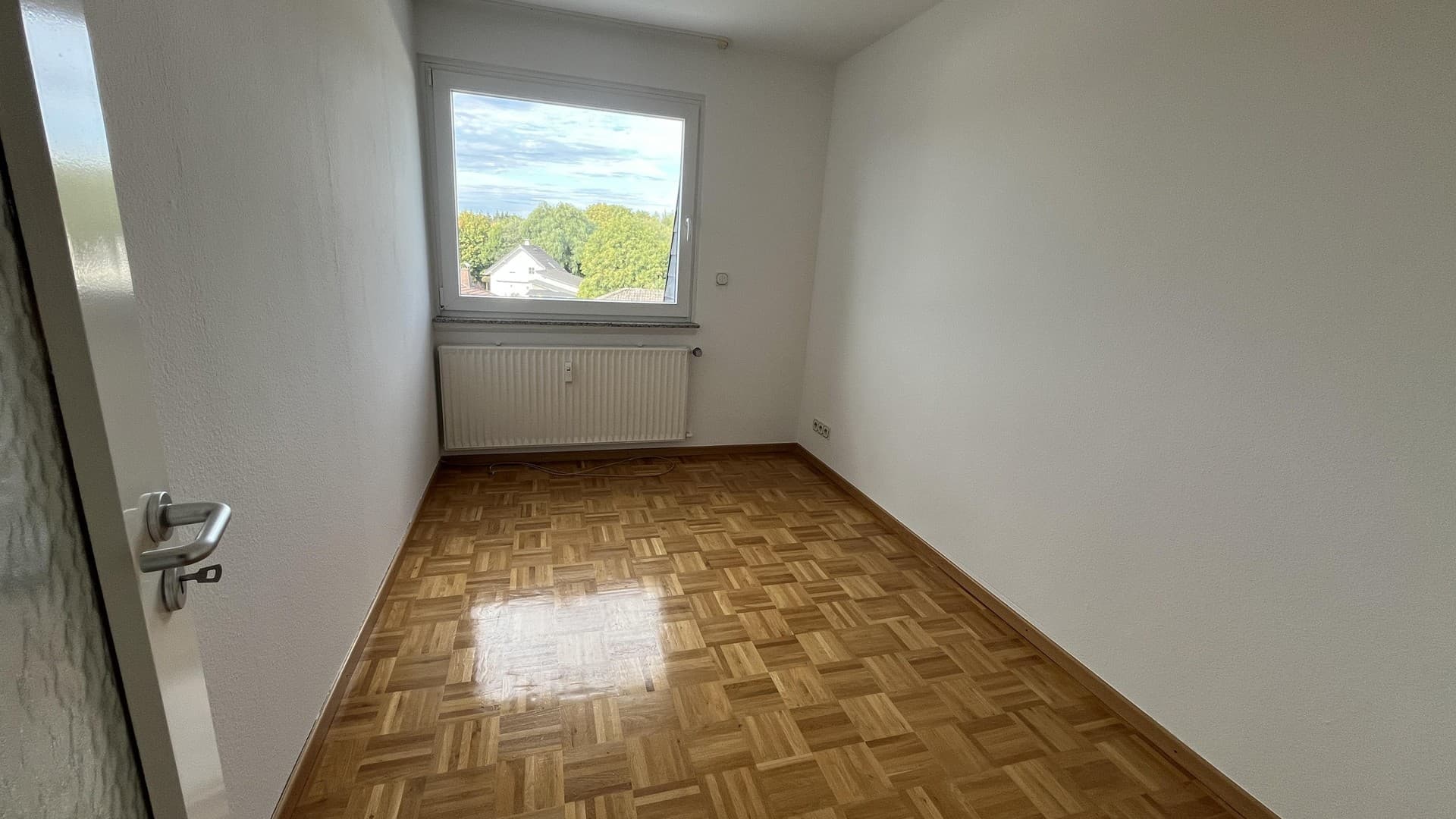 Helle 3-Zimmer-Dachgeschosswohnung mit Balkon und Weitblick in Großseifen
