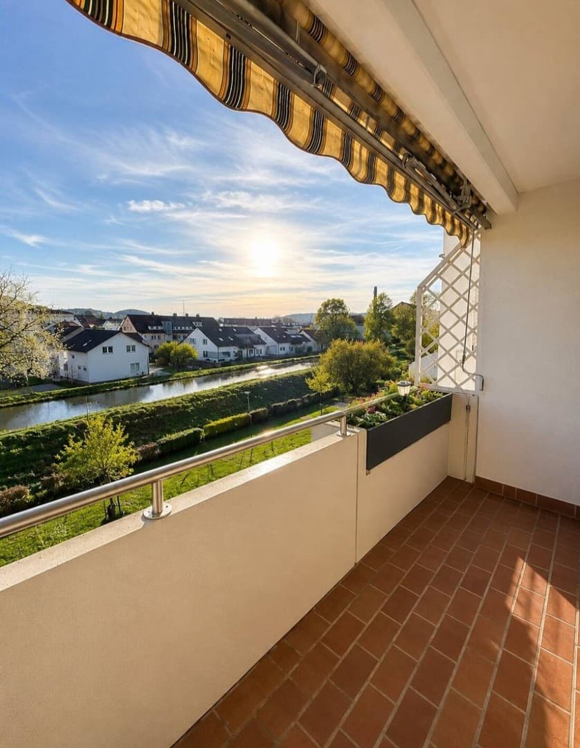 Zur Vermietung steht eine wunderschöne und helle 3-Zimmer-Wohnung