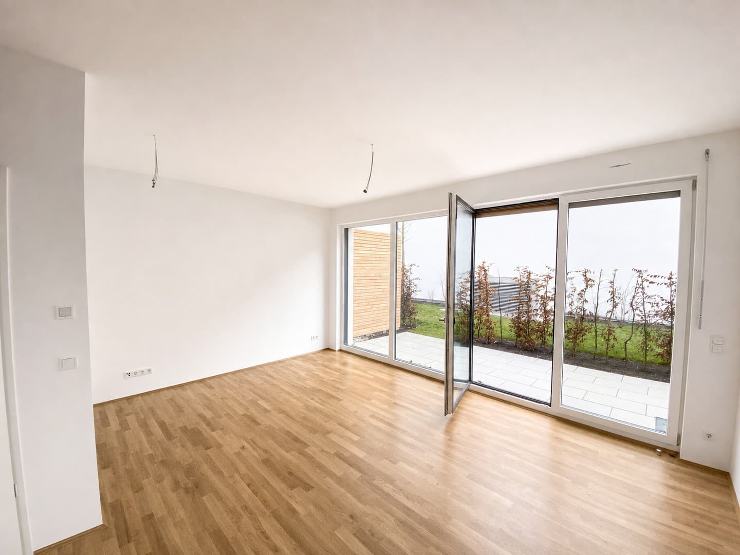 Moderne 2-Zimmer-Wohnung mit Terrasse in Nürnberg-Seeleinsbühl, unmittelbar zur Grenze Gostenhof
