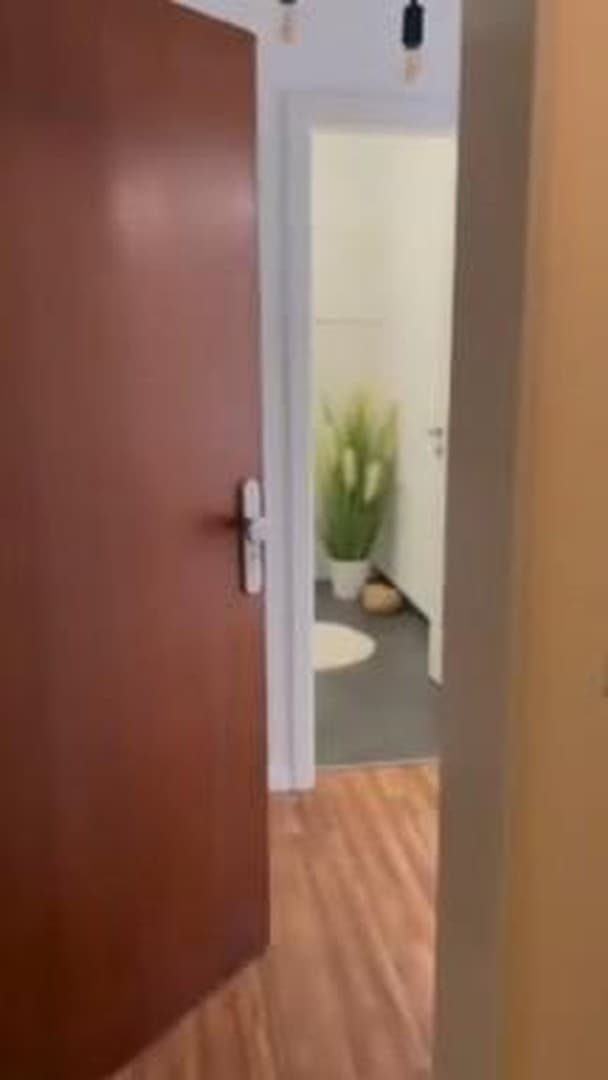 👍Einbauküche und Balkon👍Stilvolle 2-Zimmer-Wohnung🏠