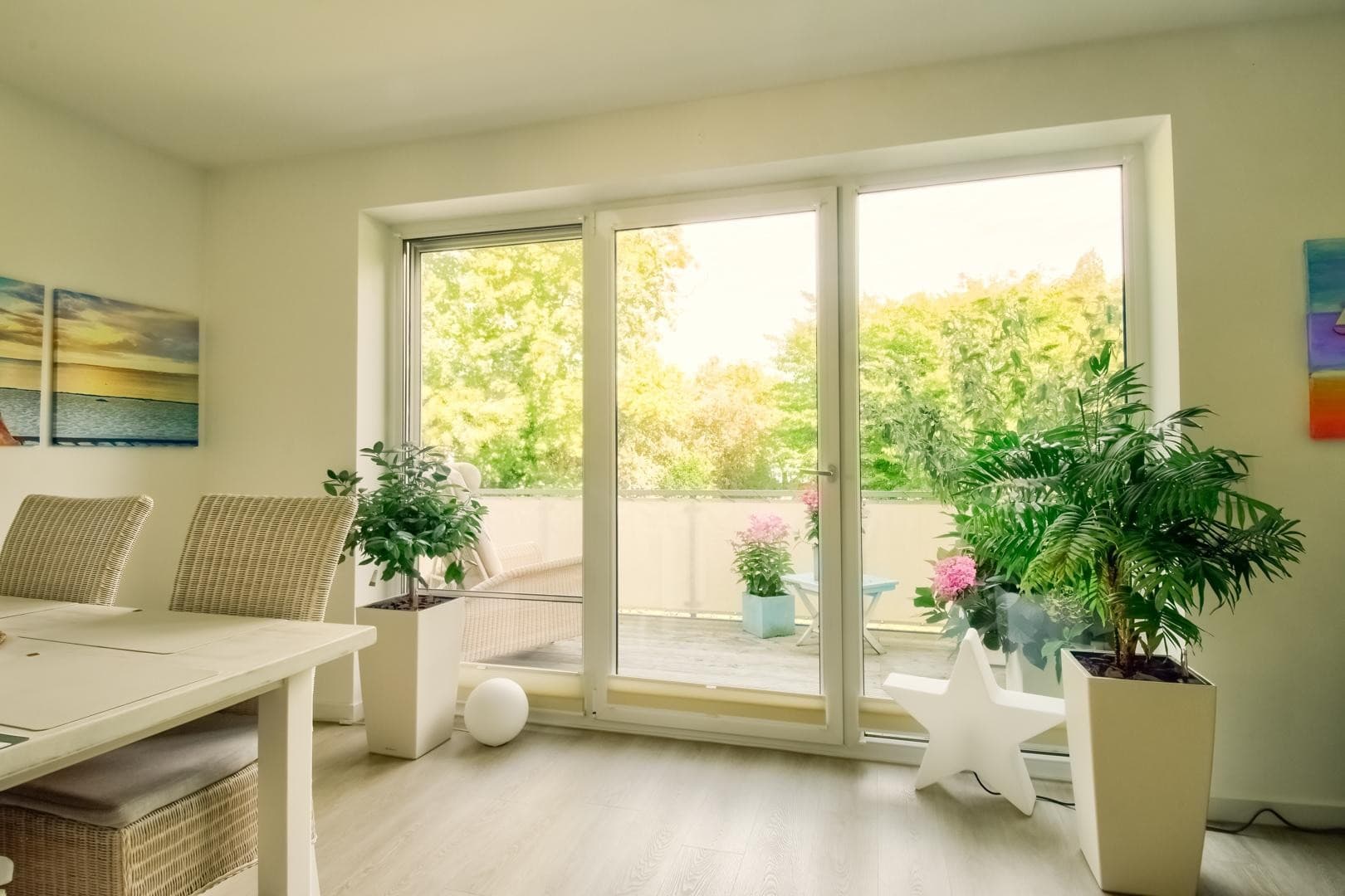 Zentrale, barrierefreie Komfort-Wohnung mit Ostsee-Blick