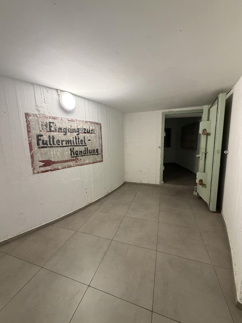 Apartment mit Balkon im historischen Hochbunker