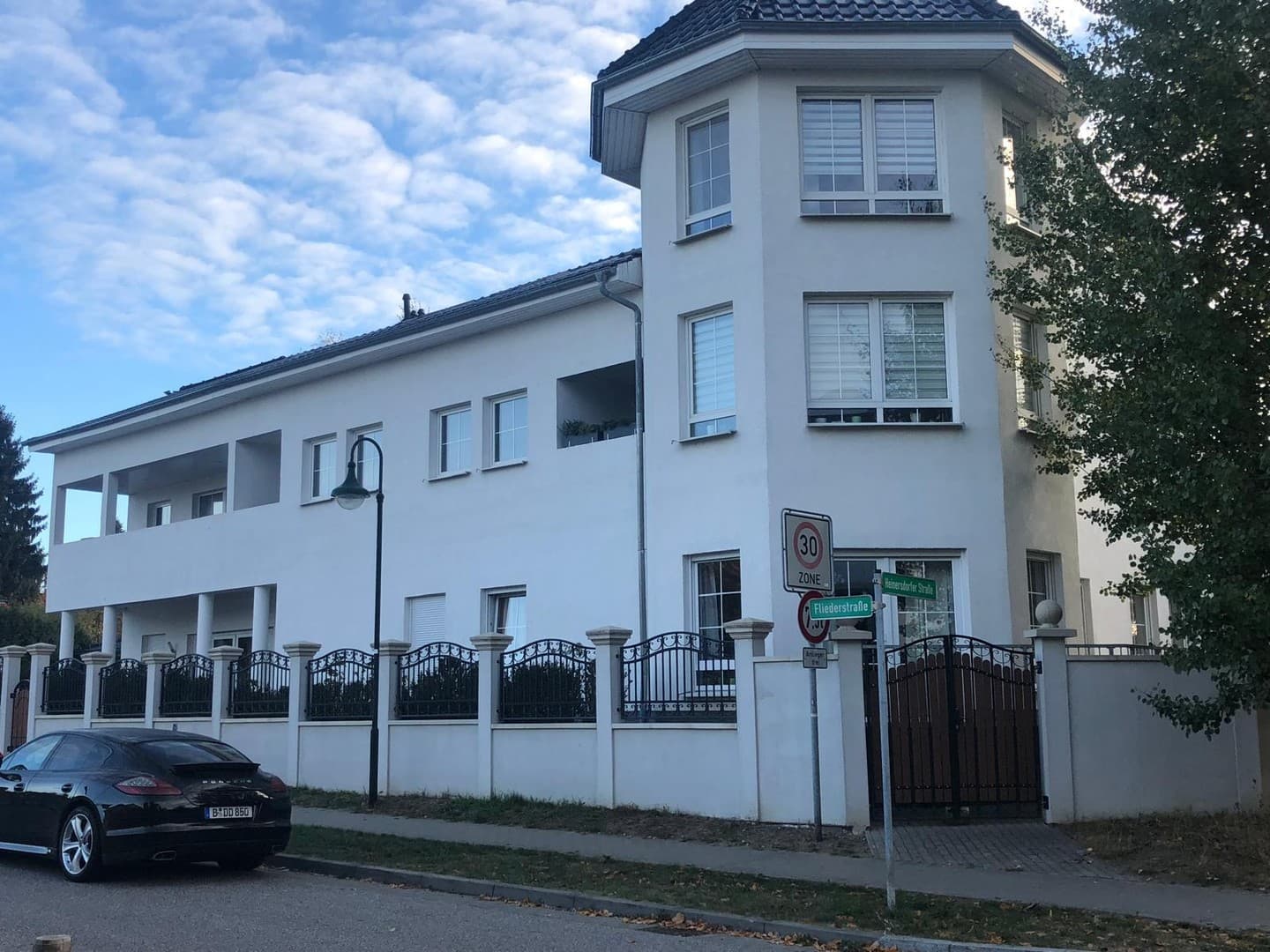 Erdgeschoss-Wohnung mit Terrasse & eigenem Garten - 105 m², Fußbodenheizung, Stellplatz
