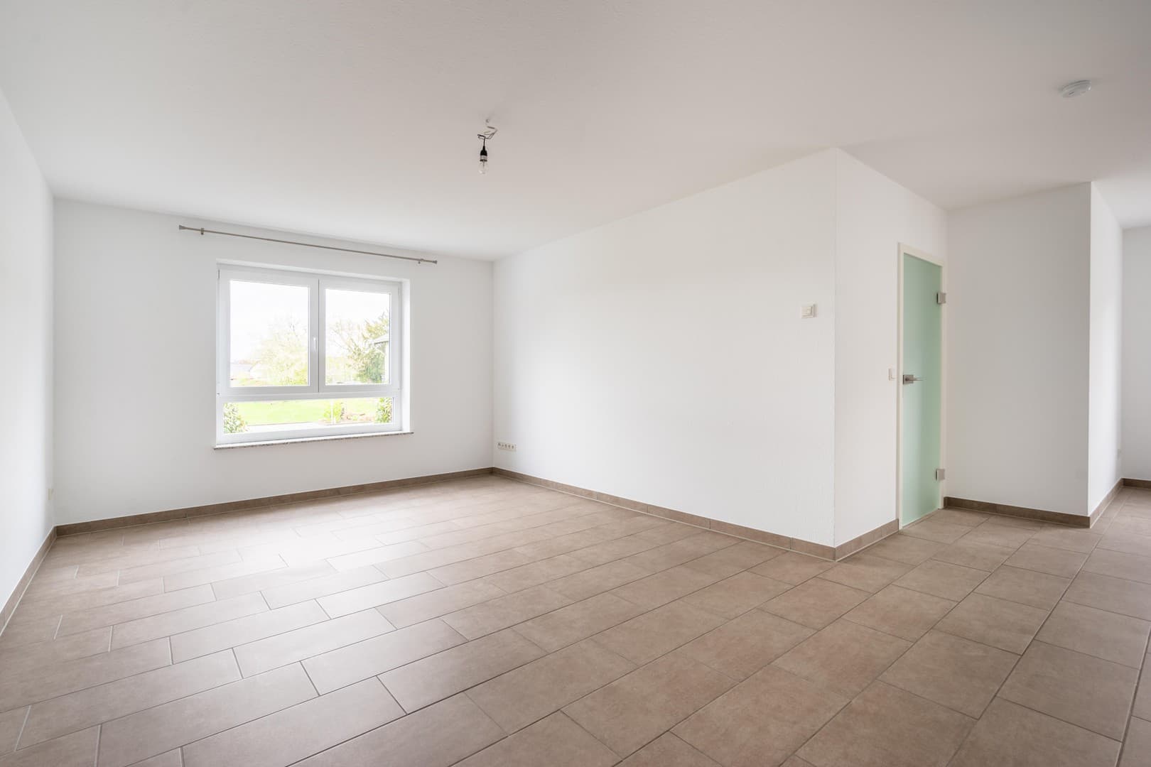 * Großzügige 3,5-Zimmer-Wohnung | 94 m² | EBK & Balkon *