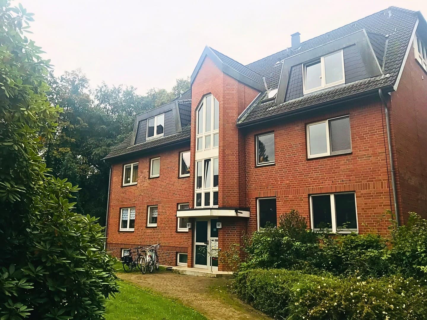 Modernisierte Maisonette in ruhiger Villenlage von Alt-Rahlstedt