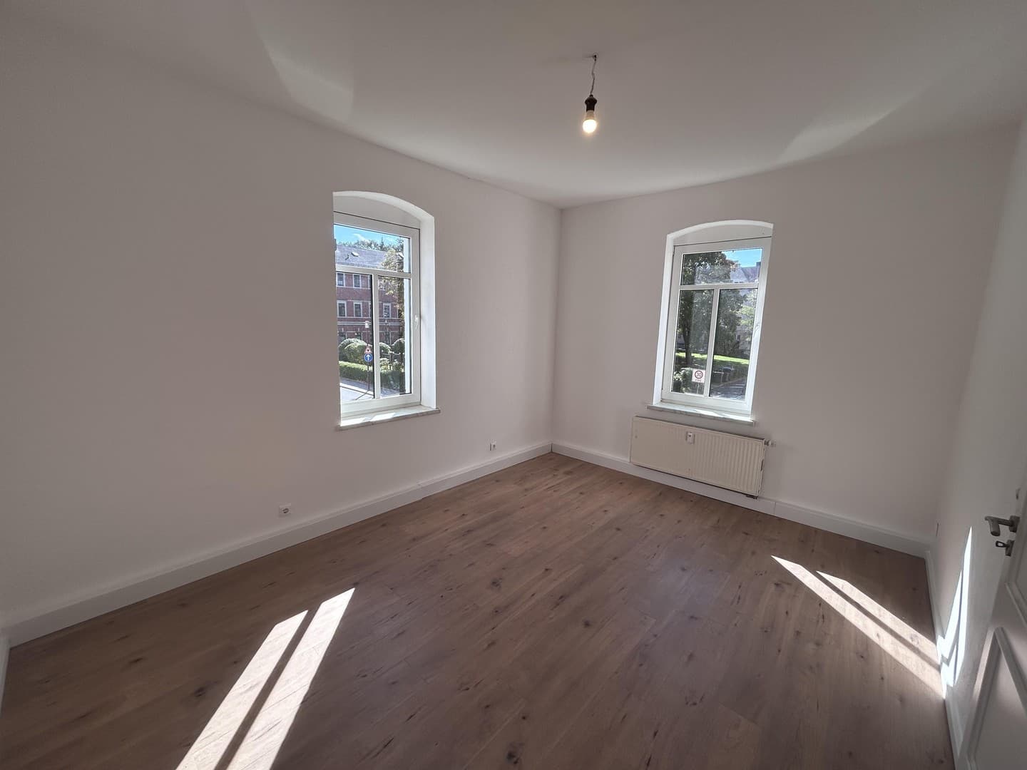 Frisch renovierte zentrale 2-Zimmer-Wohnung - 50 QM 2 Zimmer
