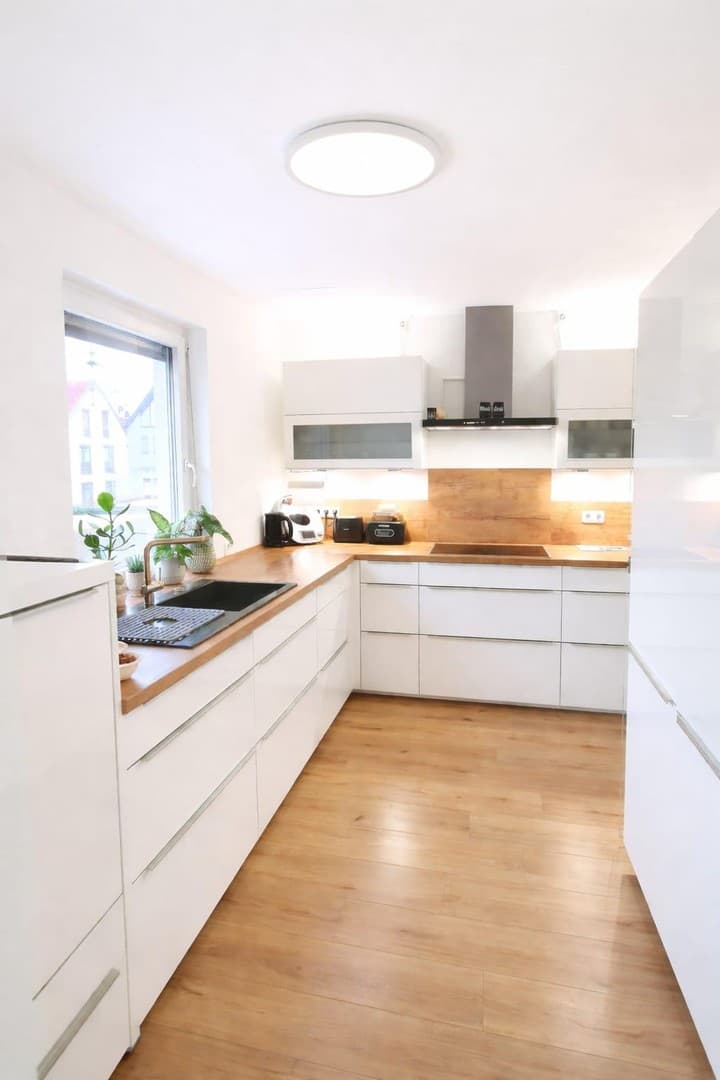 4-Zimmer-Eigentumswohnung mit Balkon und Stellplatz