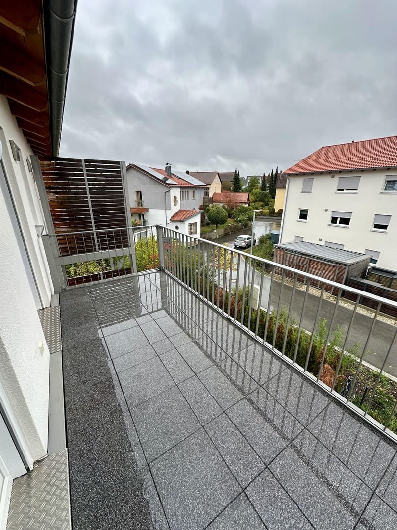 Wunderschöne KfW 55 2-ZW Wohnung BJ 2023 EBK Balkon TG Stellplatz