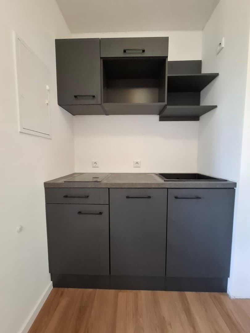 1-Zimmerapartment: Erstbezug nach Renovierung