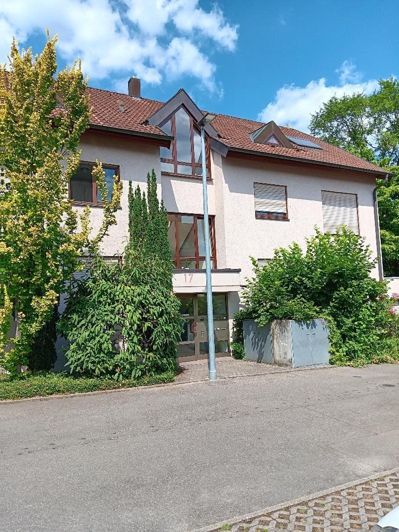 Von PRIVAT 3.5 Zimmer Eigentumswohnung sofort beziehbar
