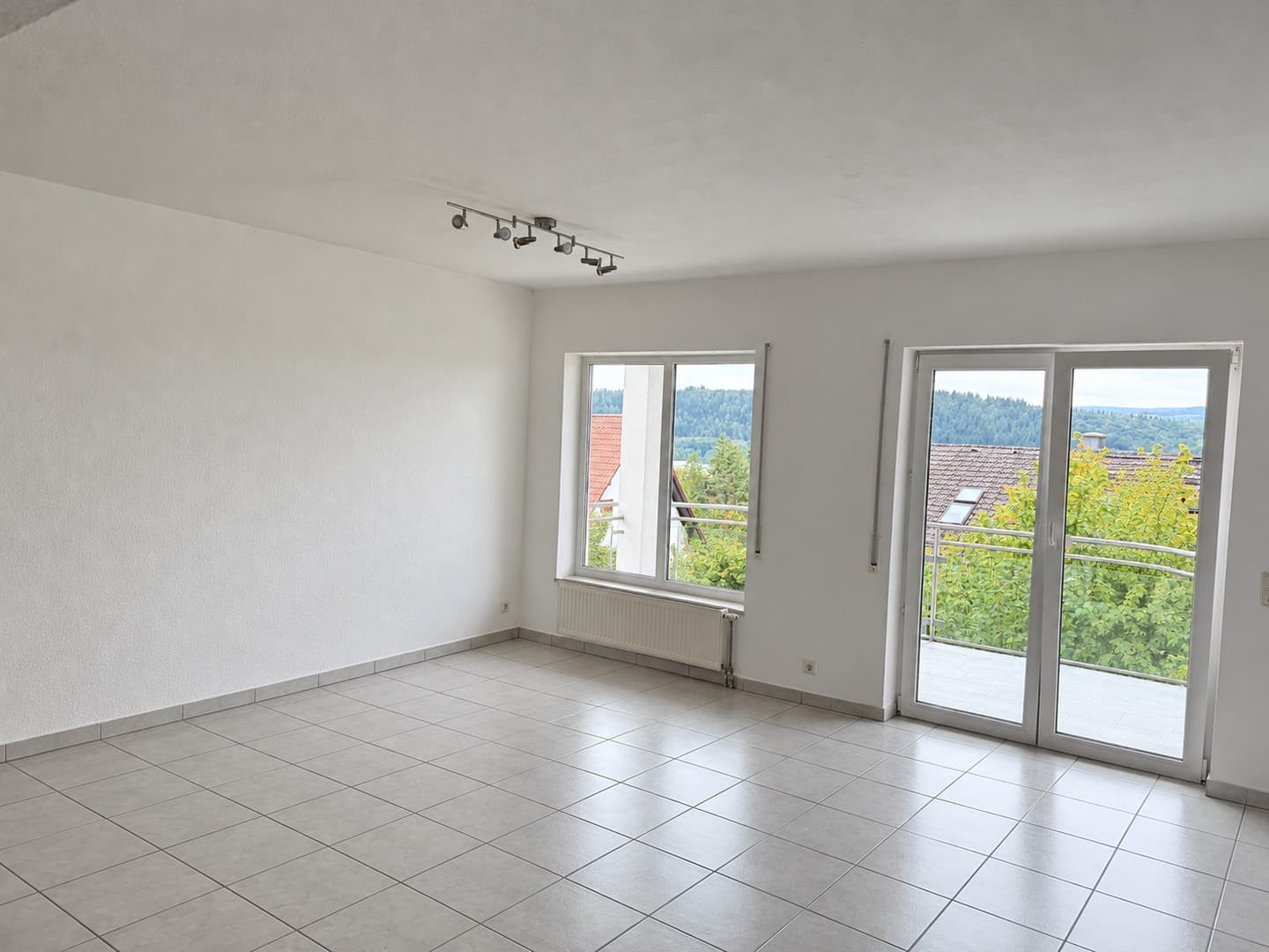 Helle 2-Zimmer Wohnung mit Traumblick