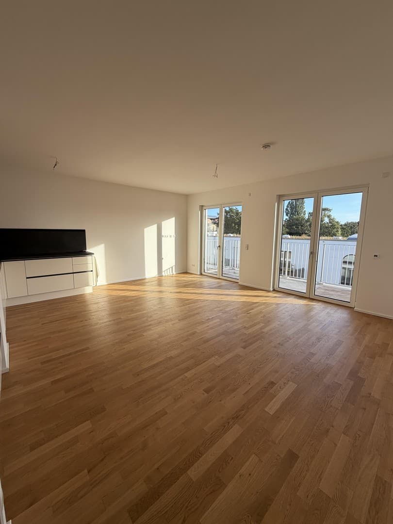 Modern wohnen mit Weitblick in Lichtenberg: 4 Zimmer, Neubau mit Fußbodenheizung