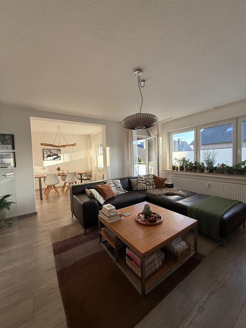 Wohnung im 1. OG mit Balkon in ruhiger Wohnlage zu vermieten
