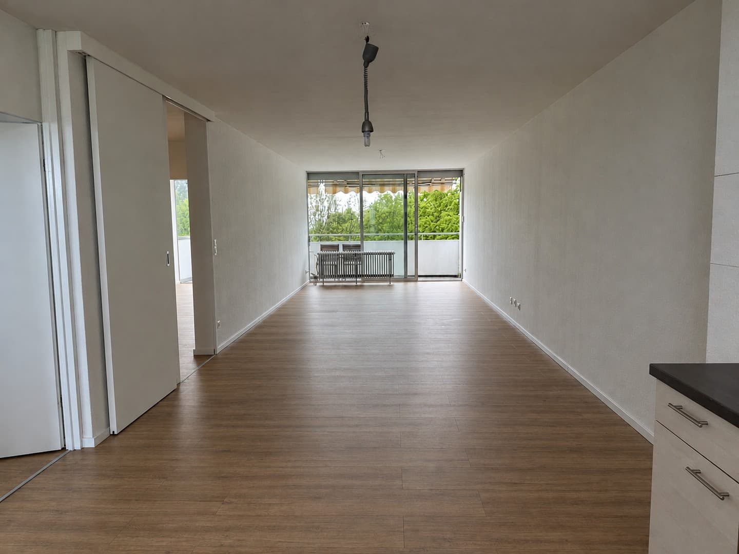 Helle 3-Zi-Penthousewohnung in Kerpen-Horrem mit EBK + Balkon +Stellplatz 83qm