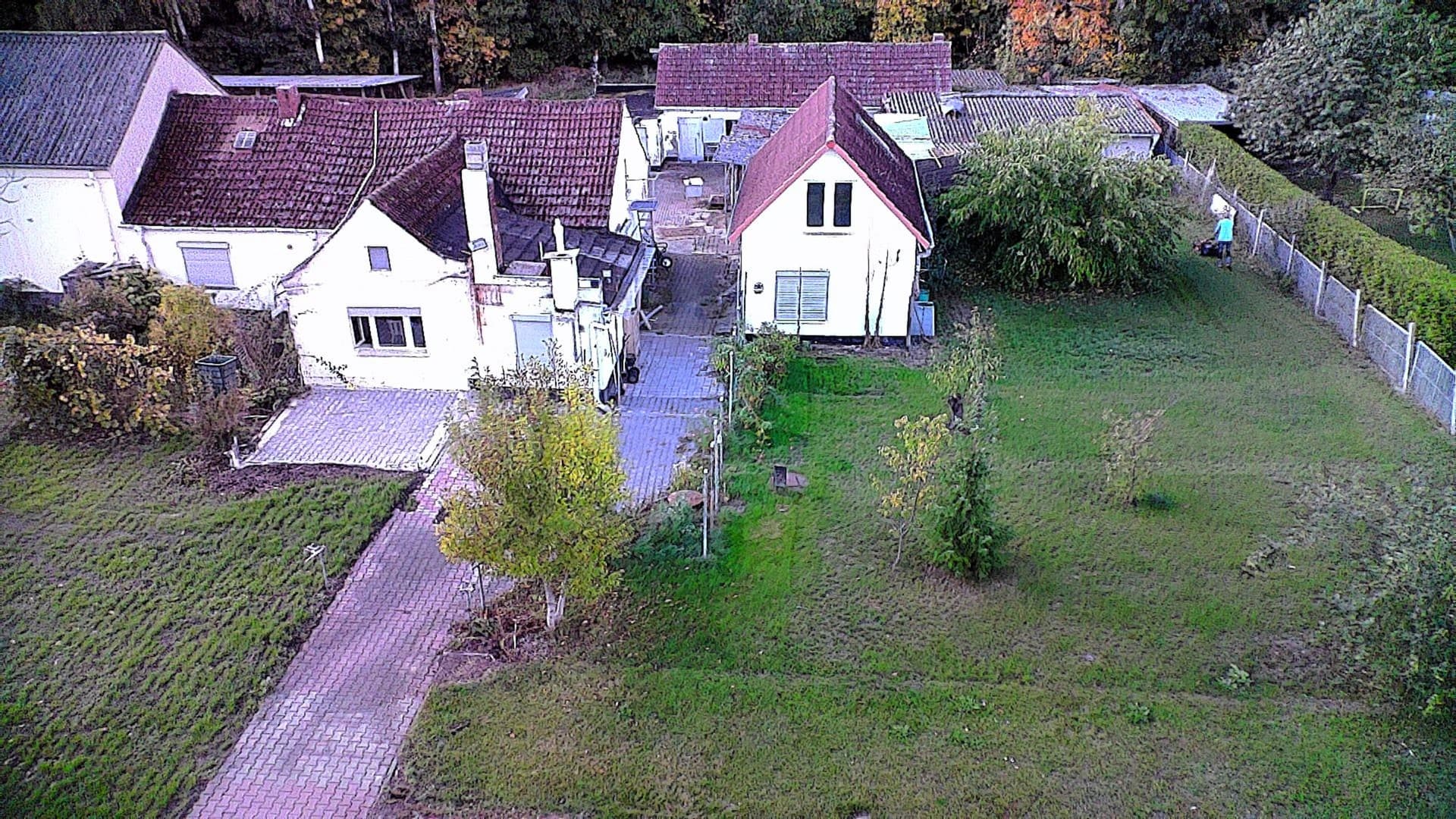 Großzügiges Grundstück mit Entwicklungspotential