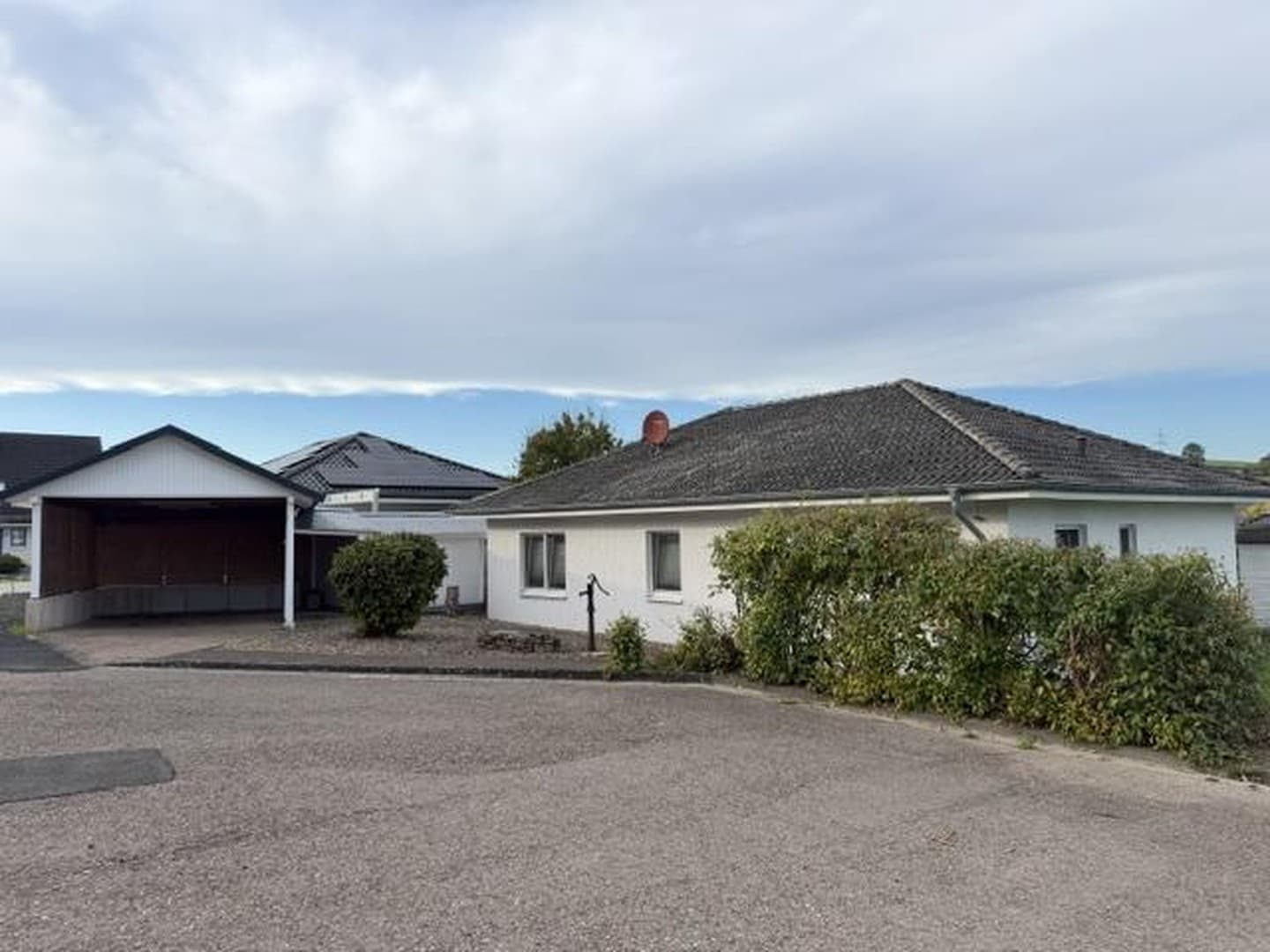 Einfamilienhaus, Bungalow, Ferienhaus im Weserbergland