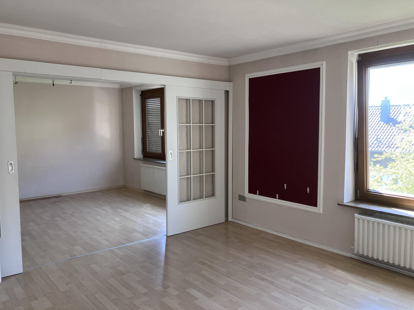 Helle 4 Zimmer Whg. Großer Garten und Doppelgarage