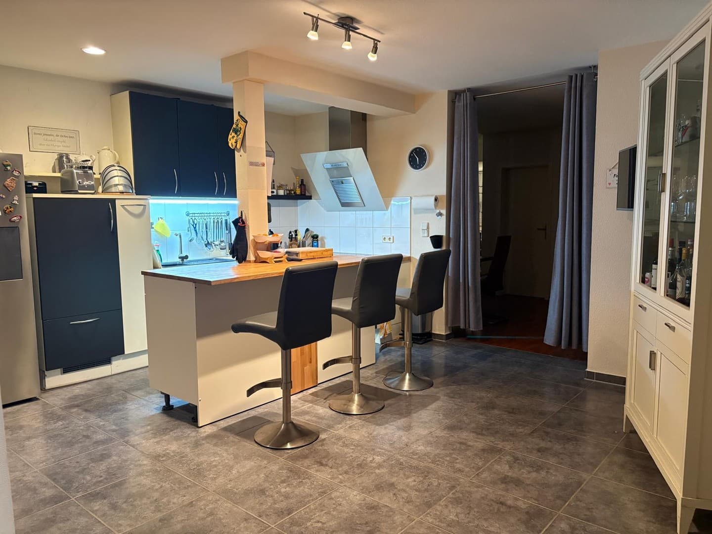 145 m² Wohntraum im Herzen von Großburgwedel – 4 Zimmer, 2 Bäder, Balkon & EBK