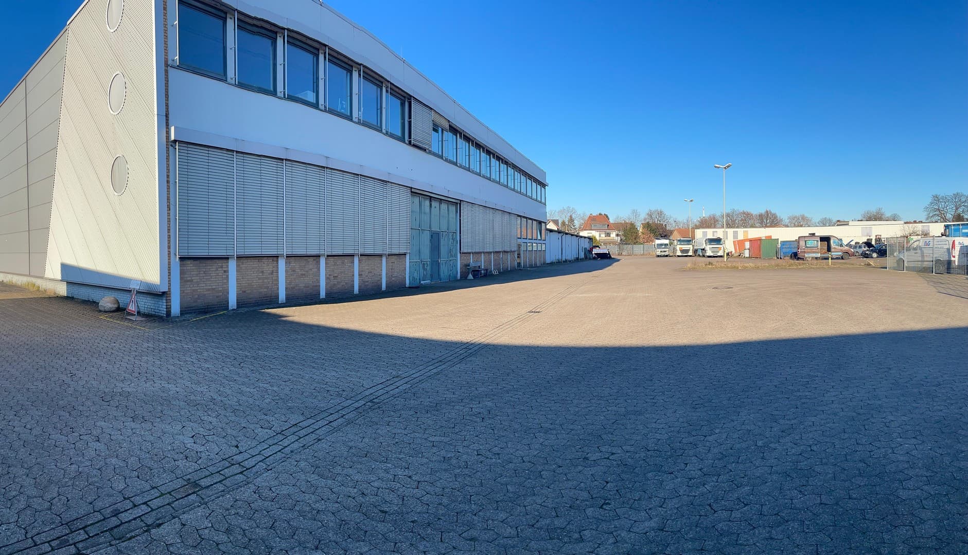 Hochwertige Lager & Bürofläche - Sehr gute Anbindung - Provisionsfrei