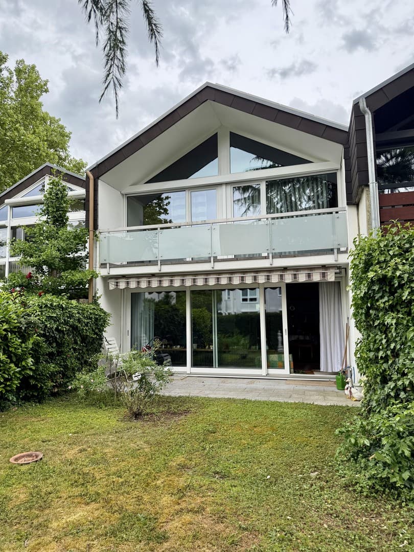 Platz für die Familie - Reihenmittelhaus mit Garten, Balkon, Garage und Photovoltaikanlage