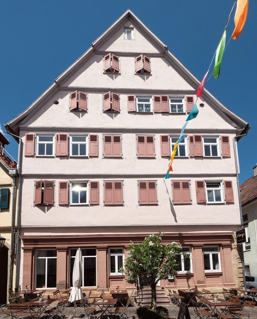 Über den Dächern der Altstadt: 3-Zimmer-Maisonette mit historischem Fachwerk