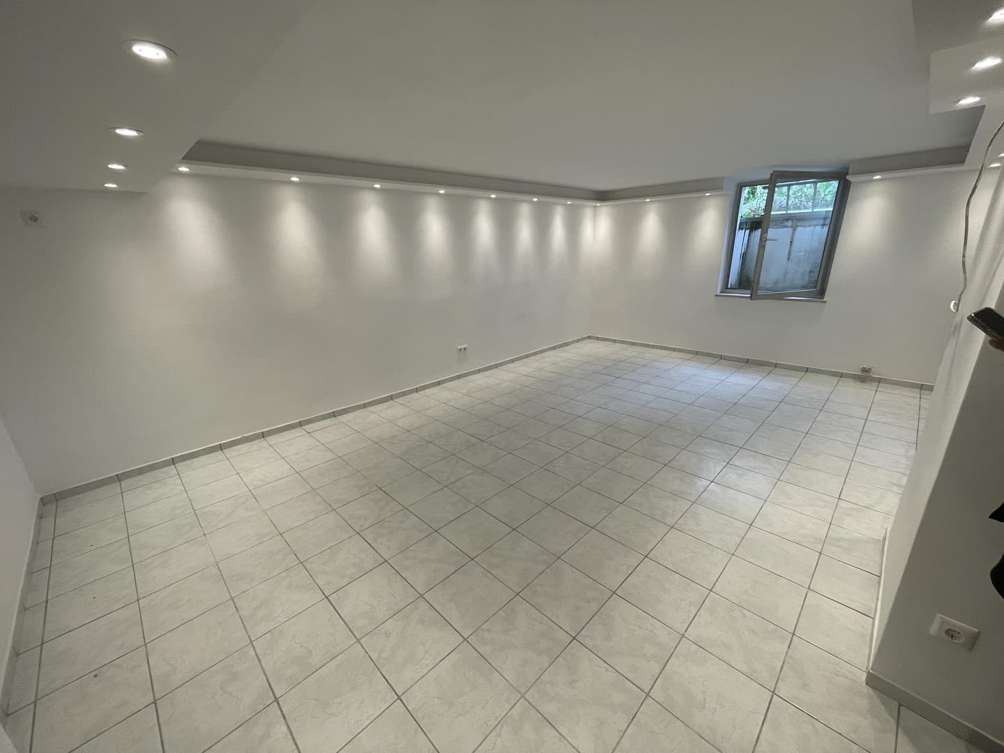 2 Zimmer Hobbyraum mit Bad und Küche als Büro oder Atelier