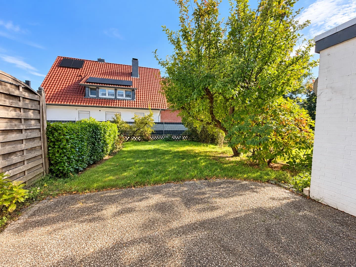 Reihenhaus, sofort frei, mit Garage, provisionsfrei