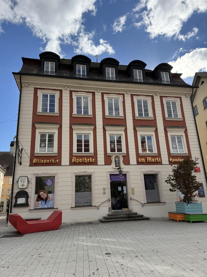 Laden, Büro Marktplatz 18, Kulturdenkmal, elegant, werbewirksam, hell, große Fenster