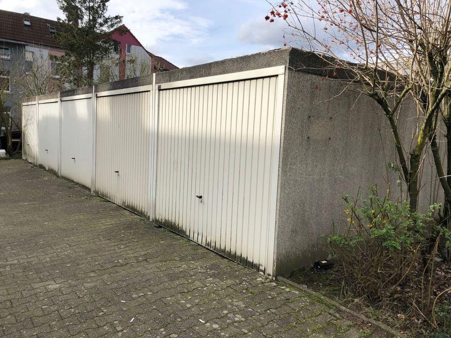Attraktiver Garagenhof in Bochum mit 18 Garagen zum Faktor 13!