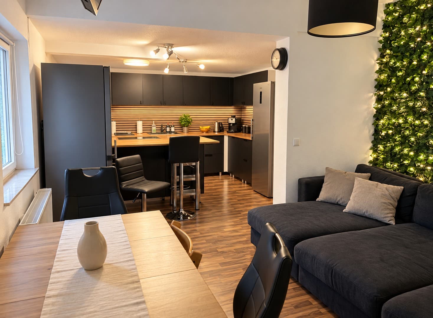 Großzügige 5-Zimmer-Wohnung mit 122 m², großer Einbauküche und Gartenmitbenutzung in ruhiger Lage
