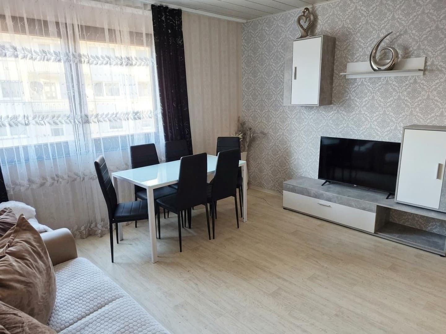 Zentrale gut vermietete 2 Zi-Wohnung mit Balkon in bester Lage, provisionsfrei + AfA-Potenzial