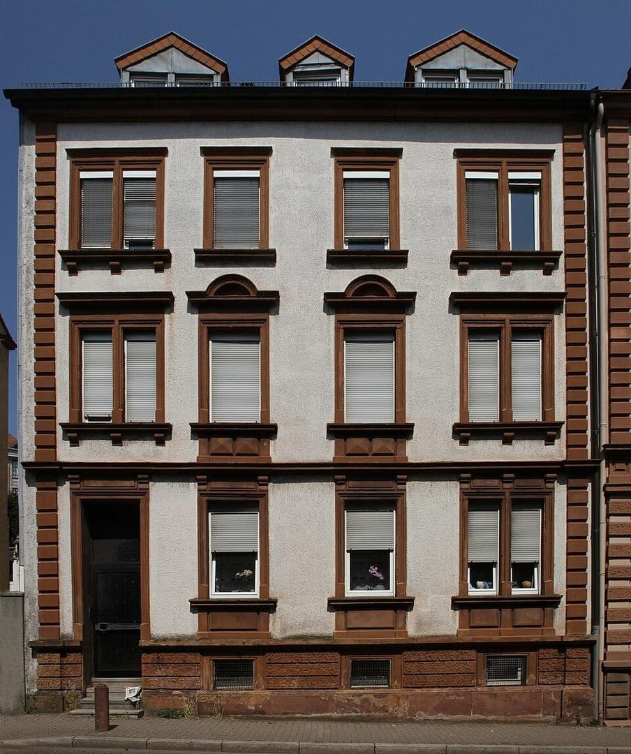 Helle 4-Zimmer-Altbauwohnung in zentraler Lage von Pirmasens