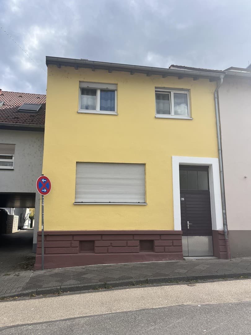 Zweifamilienhaus in Karlsruhe-Knielingen