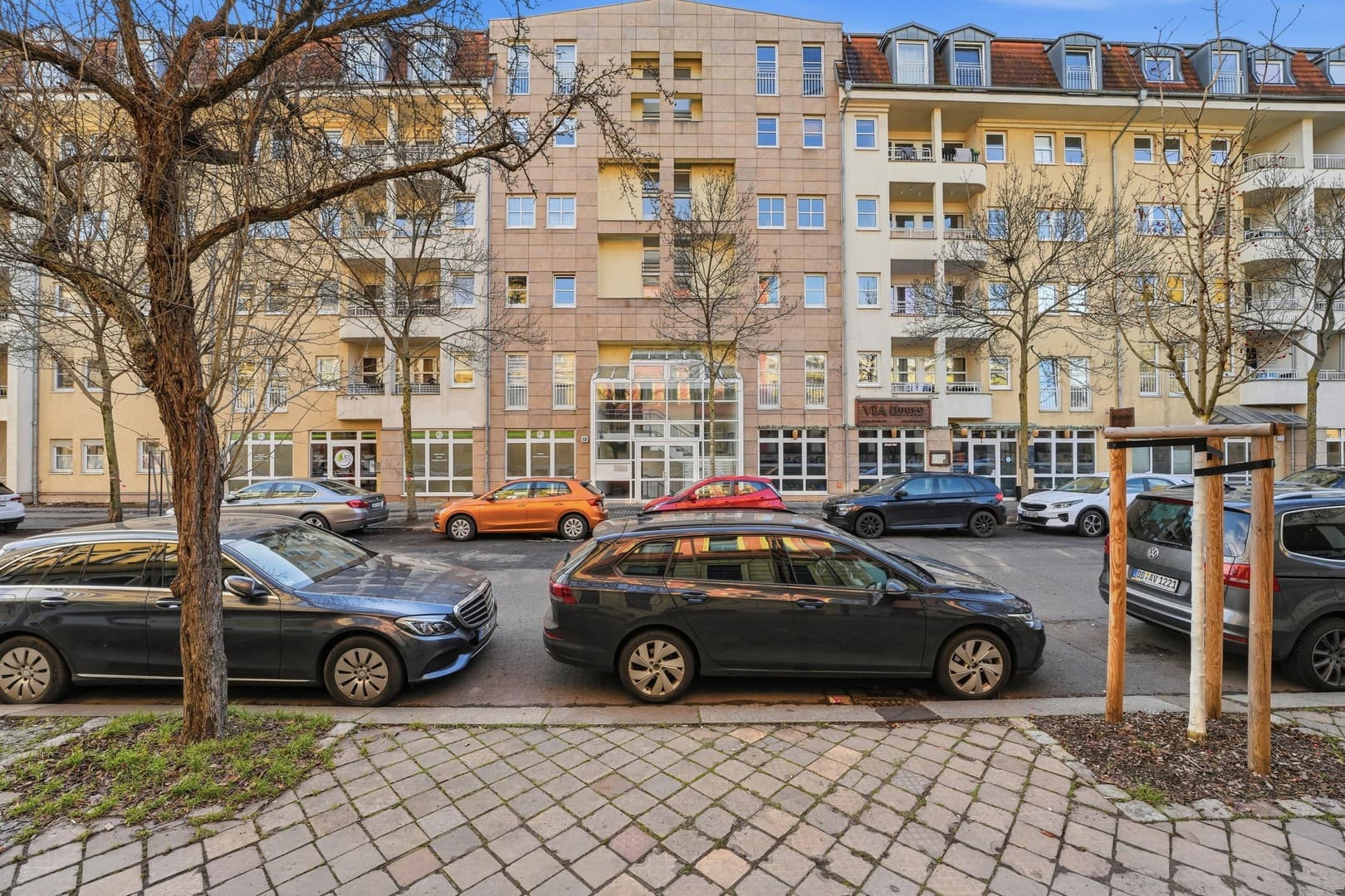 Helle Dachgeschosswohnung mit Aufzug in Dresden-Friedrichstadt (WE175)