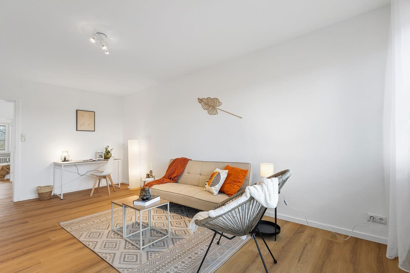 Sofort einziehen! Helle, lichtdurchflutete und modernisierte 3,5-Zi. Wohnung im inneren Westen