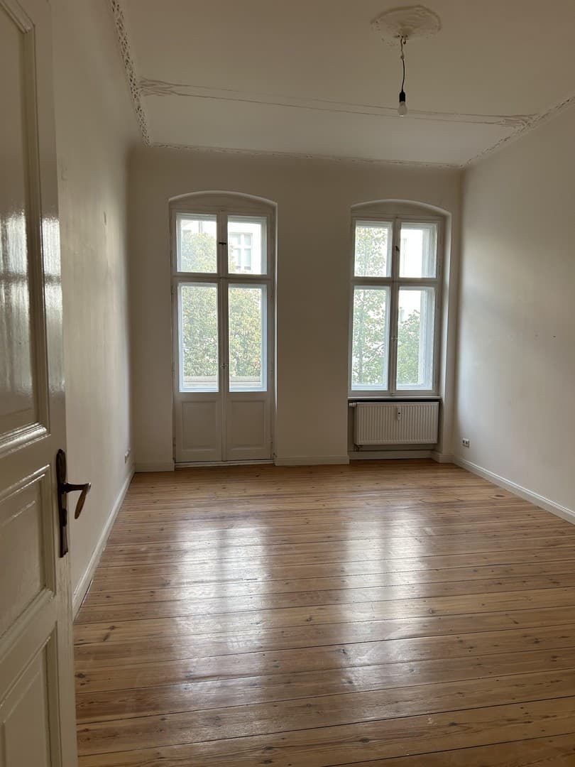 Schöne 1,5 Zimmerwohnung in der Grünberger Straße 68! Provisionsfrei !