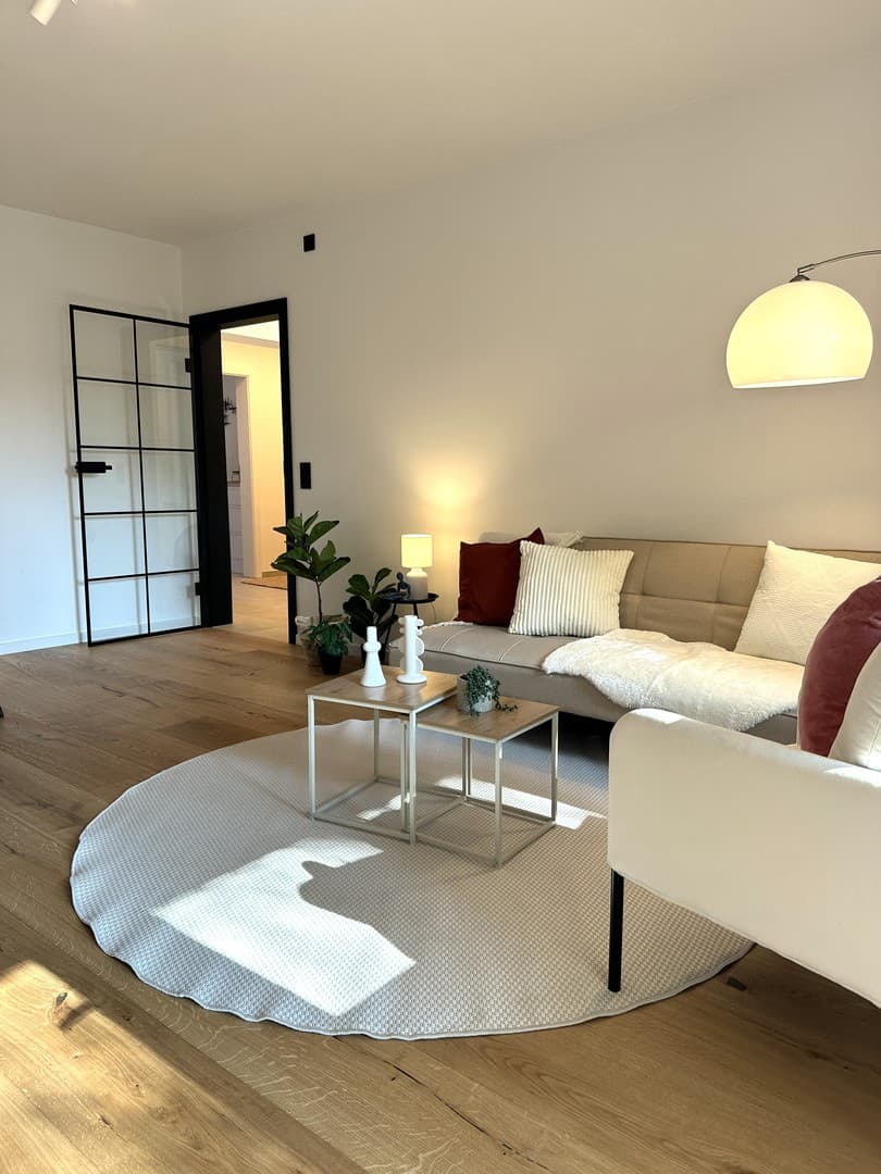 Neu saniert & bezugsfertig: Hochwertige 3-Zimmer-Wohnung in Top-Lage