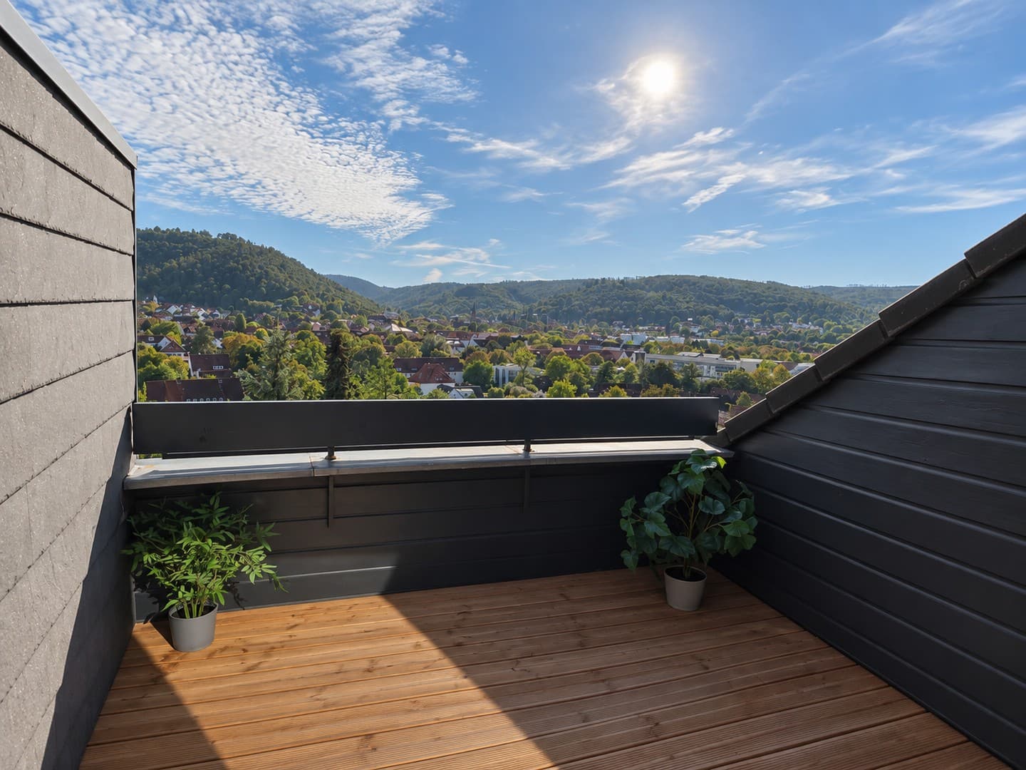 Maisonette mit Panoramablick, Südloggia & EBK – Erstbezug