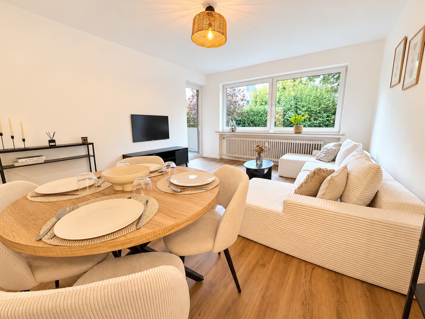Modern sanierte 3-Zimmer-Wohnung mit Loggia & Stellplatz in Oldenburg – provisionsfrei!