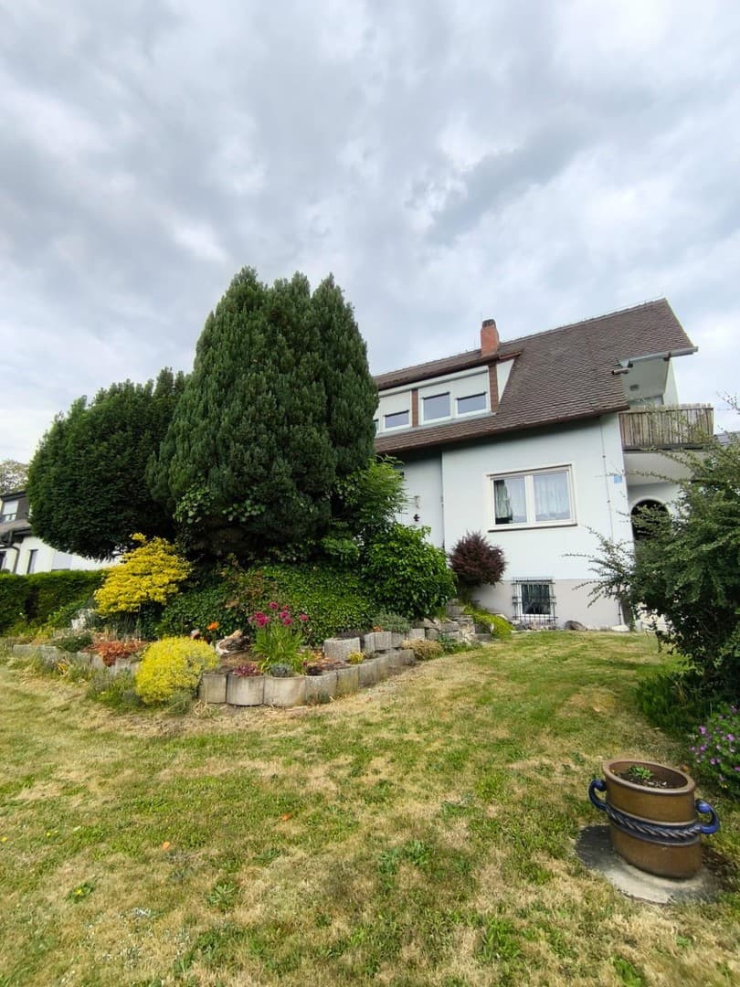 Freistehendes Zweifamilienhaus in Altenstadt zu verkaufen