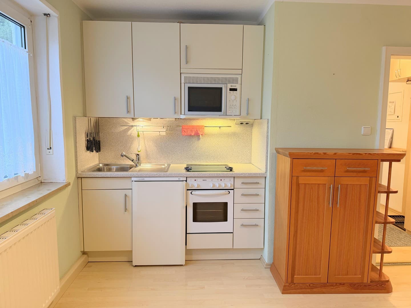 Möblierte 2-Zimmer-Wohnung mit Küche in Haunstetten