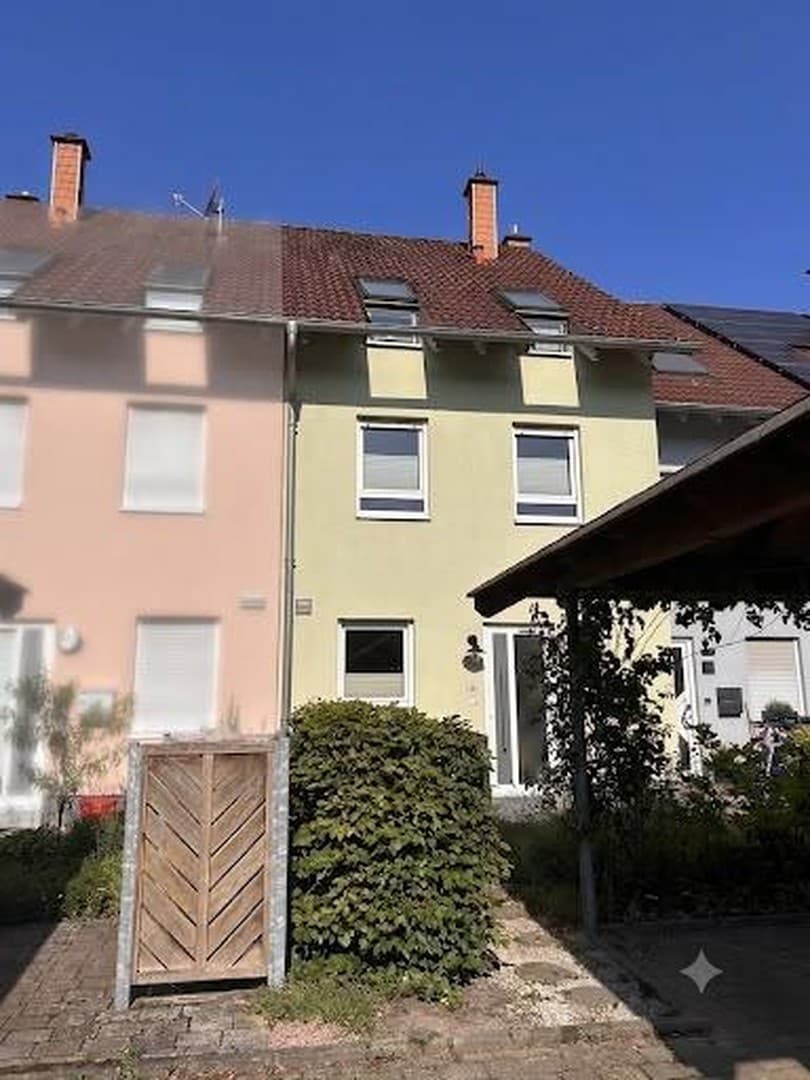 Einzugsbereites Reihenhaus in familienfreundlicher Lage